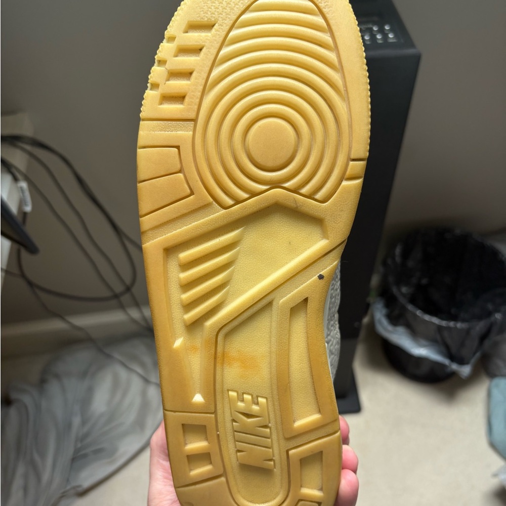 Nike Air Yeezy 1 Zen Grey - Picture 4 of 8
